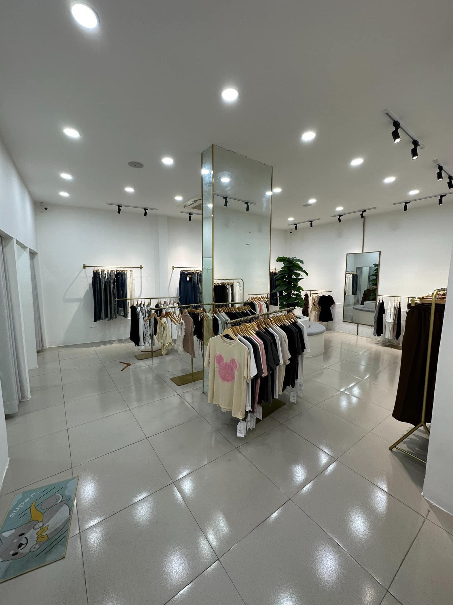 Cho thuê nhà mặt tiền Huỳnh Văn Bánh P.11, quận Phú Nhuận. 